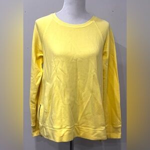 Lilly Pulitzer size M Beach comber sweatshirt in Excellent used condition!!!